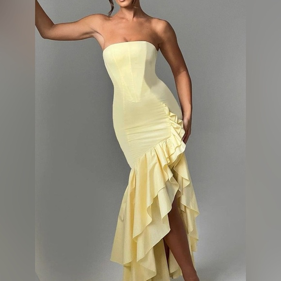 Strapless Ruffle High-Low Bodycon Dress - Picture 3 of 14